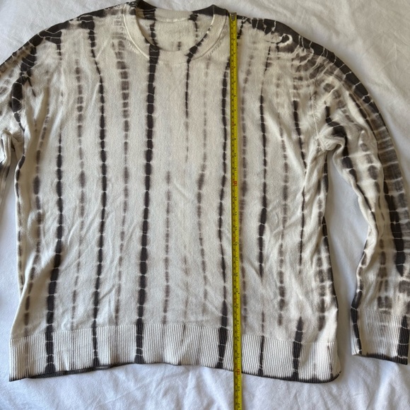 Lululemon Tie Dye Crewneck Sweater - Picture 5 of 6